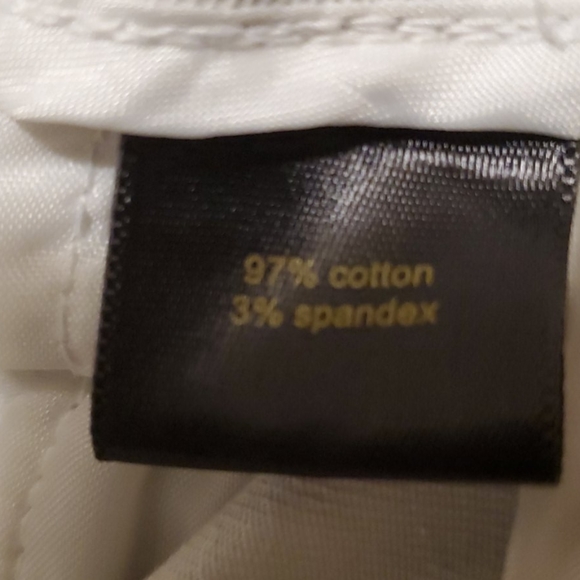 Shorts - Picture 4 of 4